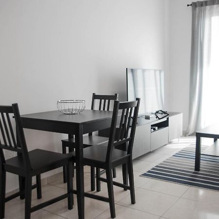Renovated One Bedroom Apartment In Paphos With Pool Εξωτερικό φωτογραφία