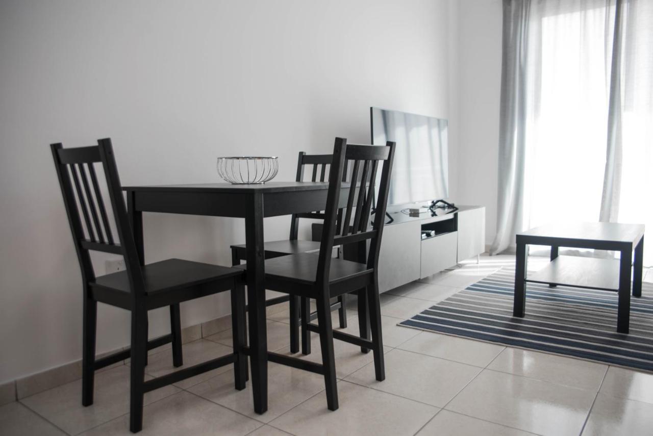 Renovated One Bedroom Apartment In Paphos With Pool Εξωτερικό φωτογραφία